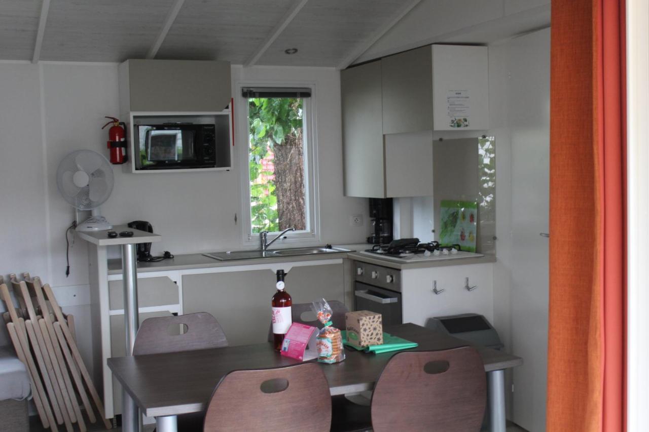 Les Mobiles Homes De La Palmyre Les Mathes Luaran gambar