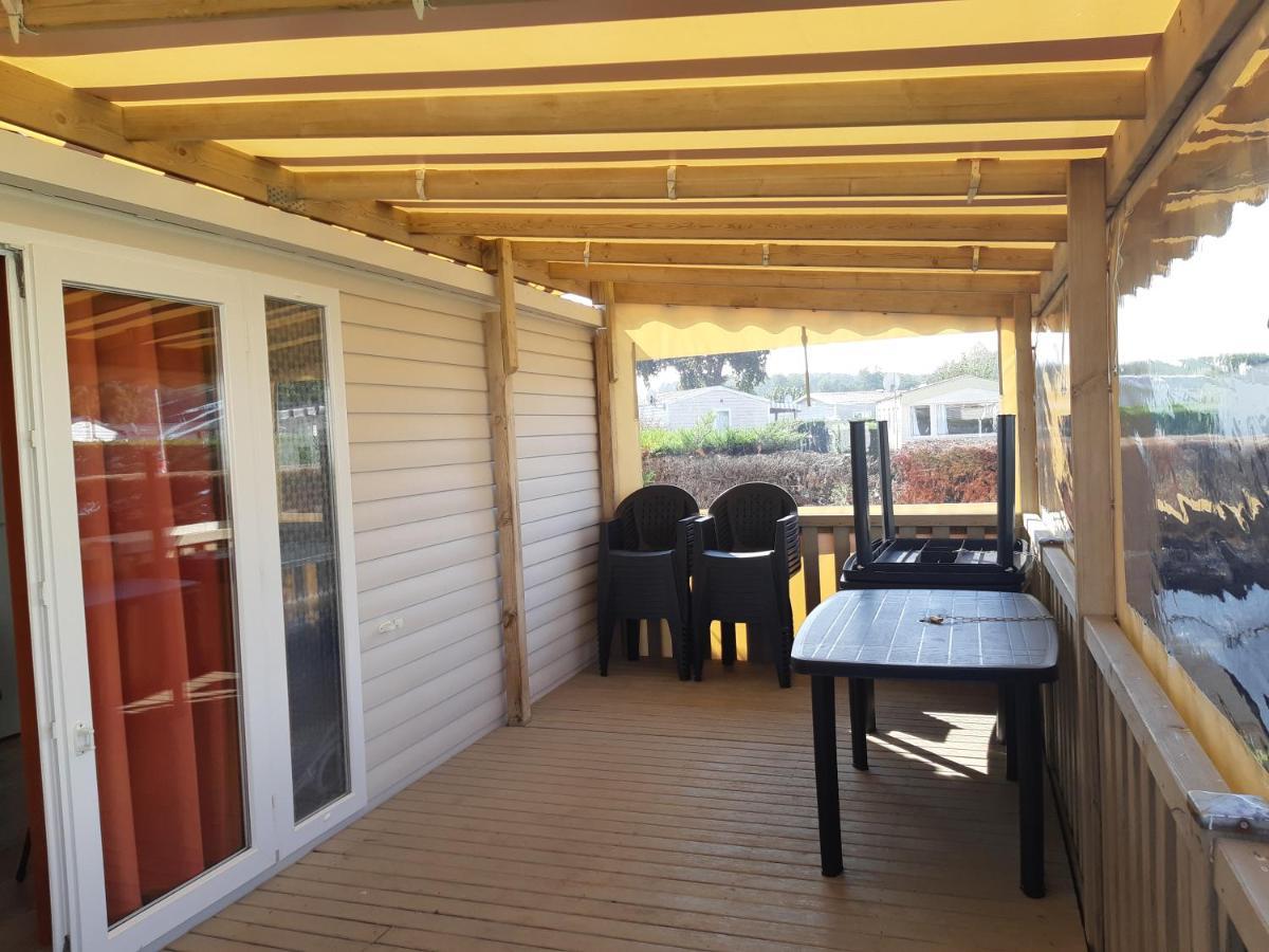 Les Mobiles Homes De La Palmyre Les Mathes Luaran gambar