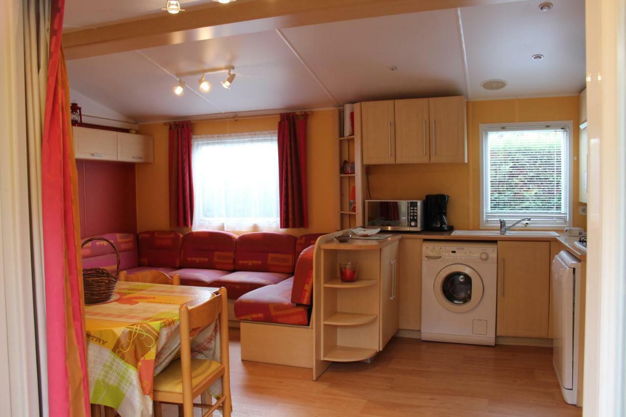 Les Mobiles Homes De La Palmyre Les Mathes Luaran gambar