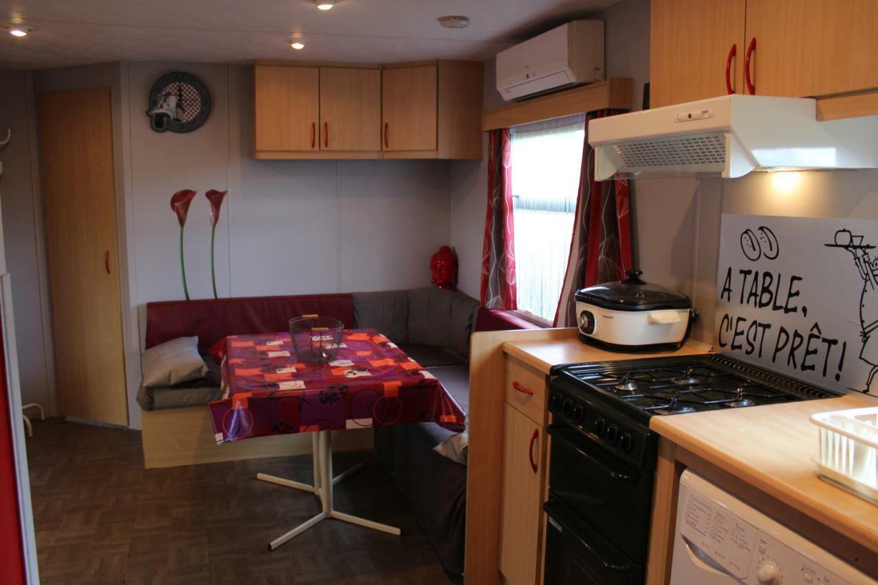 Les Mobiles Homes De La Palmyre Les Mathes Luaran gambar
