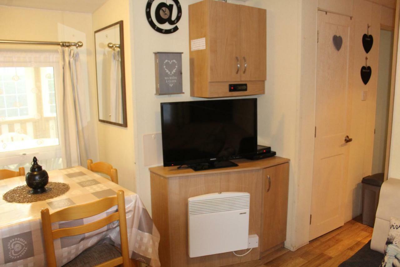 Les Mobiles Homes De La Palmyre Les Mathes Luaran gambar