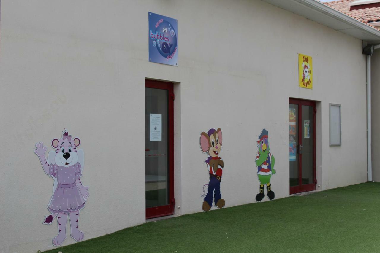 Les Mobiles Homes De La Palmyre Les Mathes Luaran gambar